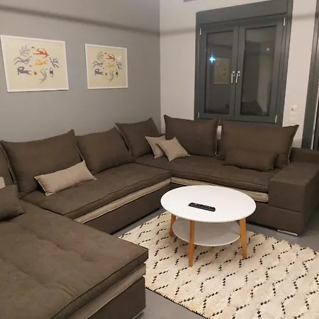 Apartment Square *