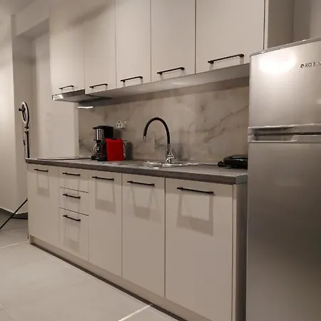 Square 1 Apartament Tríkala