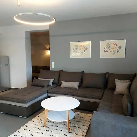 Square 1 Apartament Tríkala