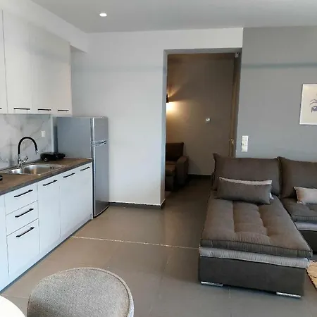 Apartament Square 1 *