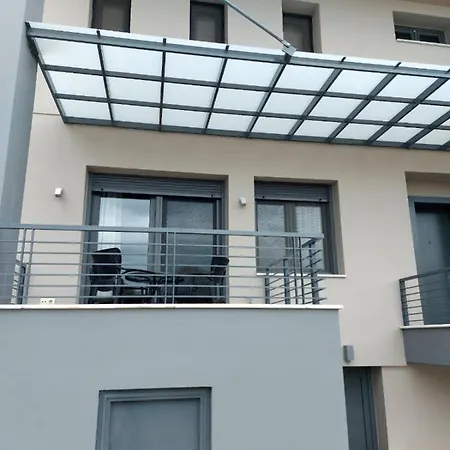 Square 1 Appartement Tríkala