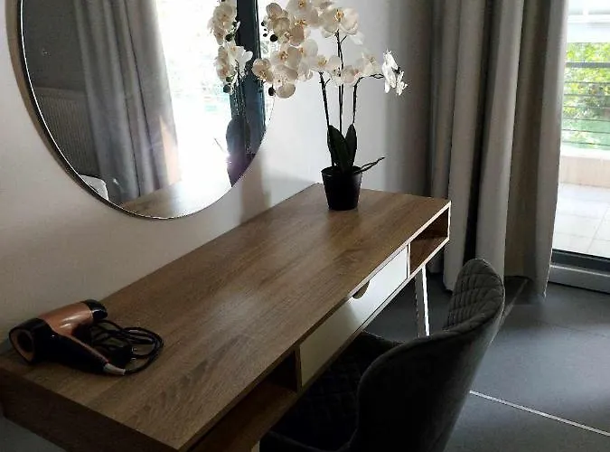 Διαμέρισμα Square 1 *